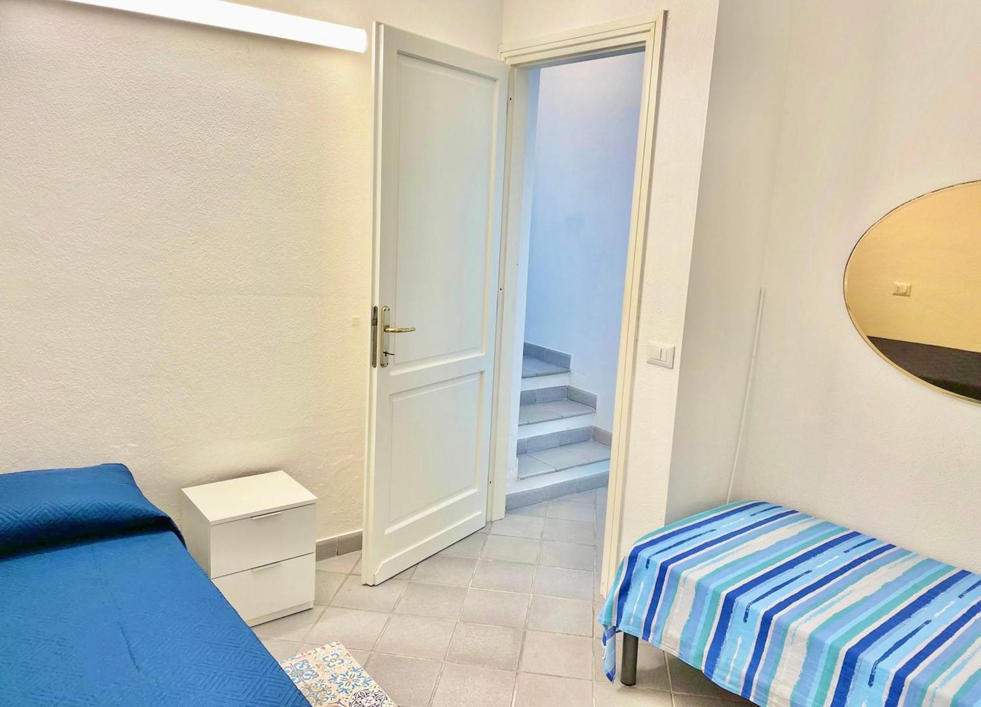 Iss Travel, Panoramic Sea View Ticino - 1 Bedroom Apartments 1,5 Km From The Beach Сан Теодоро Екстериор снимка